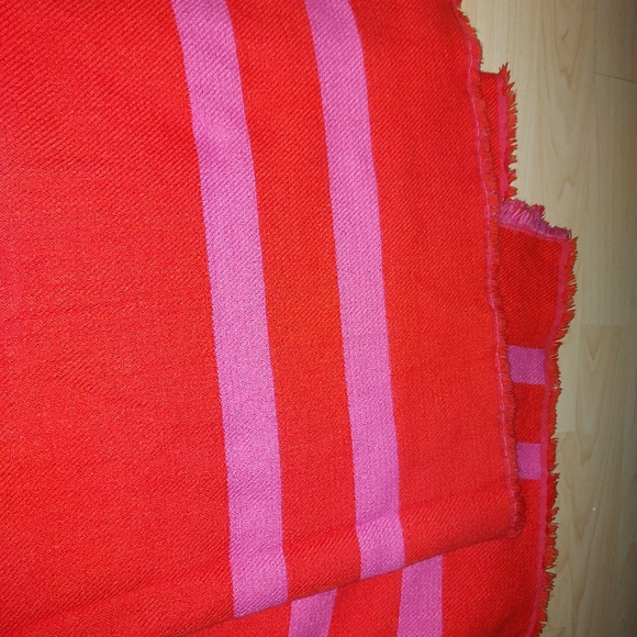 Kate Spade Orange/Pink Fringe Throw - Picture 3 of 6